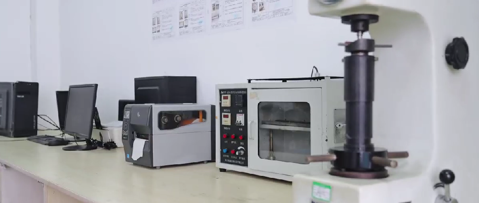 Обнова за ново патување, квалитет за иднината - сеопфатната надградба на BEWELL ја заштитува безбедноста на патувањето на децата преку тројна иновација во фабриката, талентот и технологијата