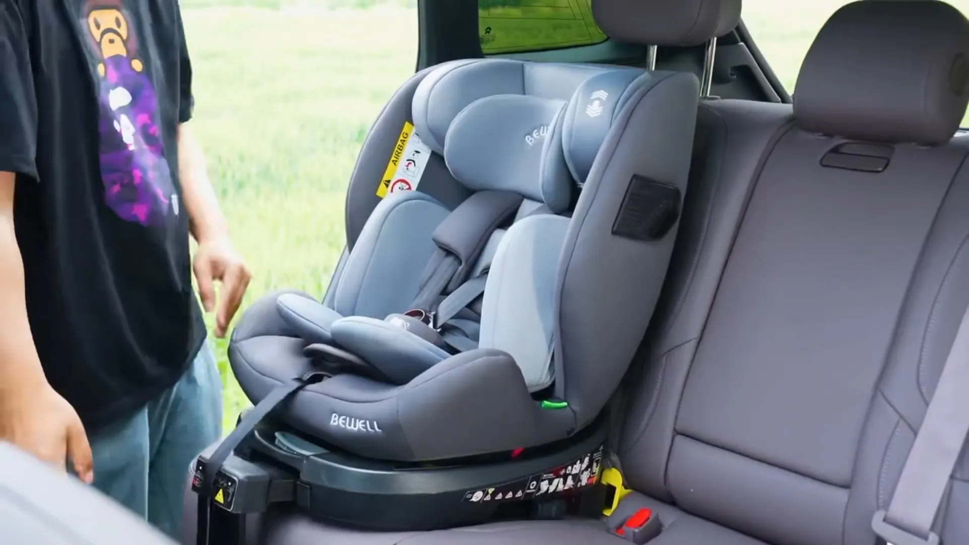 ISOFIX наспроти монтажа на безбедносниот појас: што е побезбедно? (Водич за 2026 година)